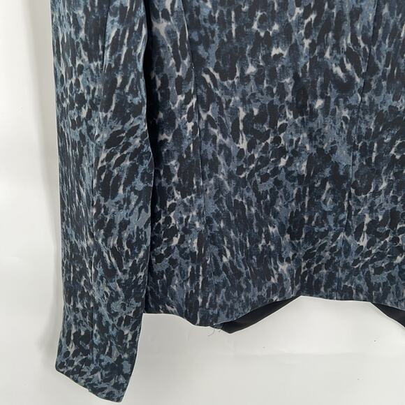 Trouve Women's Blue & Black Print Lined Open Front Blazer Jacket Size Small - Picture 10 of 14